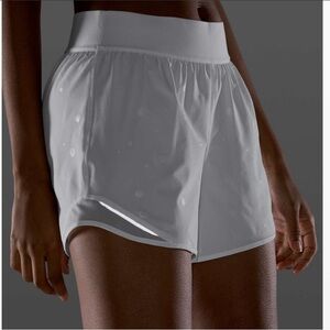 Rare Lululemon Hotty Hot Short 4" * Logo